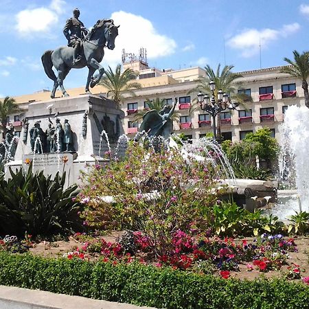 M&M Empedrada Apartamentos Jerez 赫雷斯 外观 照片